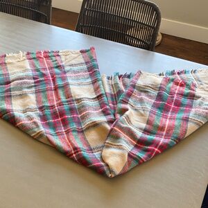 Women’s Plaid Oversized Scarf